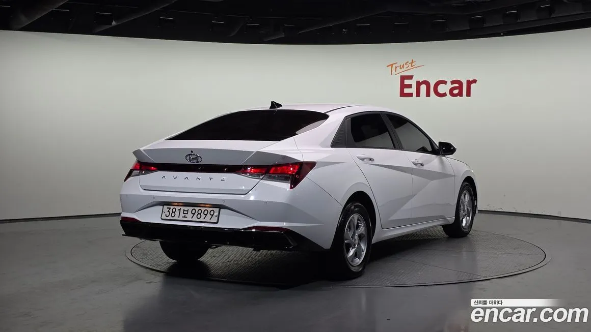 Hyundai AVANTE — фото 6