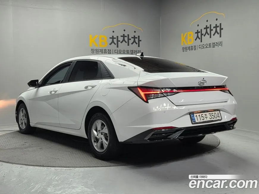 Hyundai AVANTE — фото 5