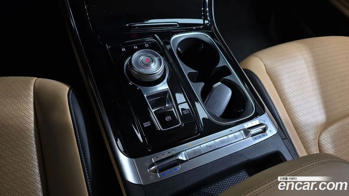 Kia Carnival — фото 10