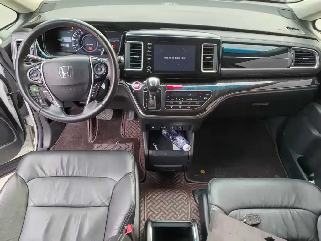 Honda Elysion 2021 из CN, фото 4