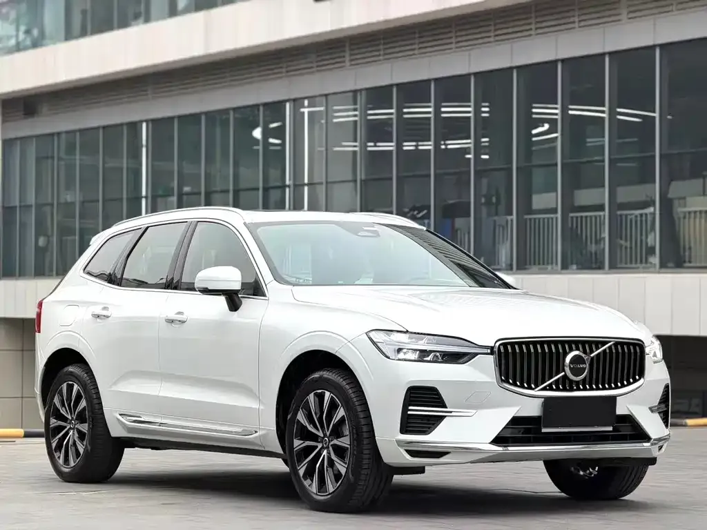 Volvo XC60 2024 из CN, фото 3