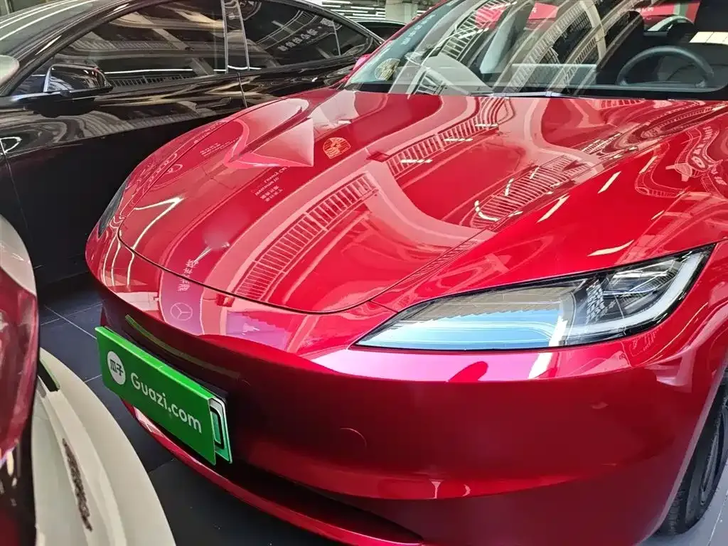 Tesla Model 3 — фото 7