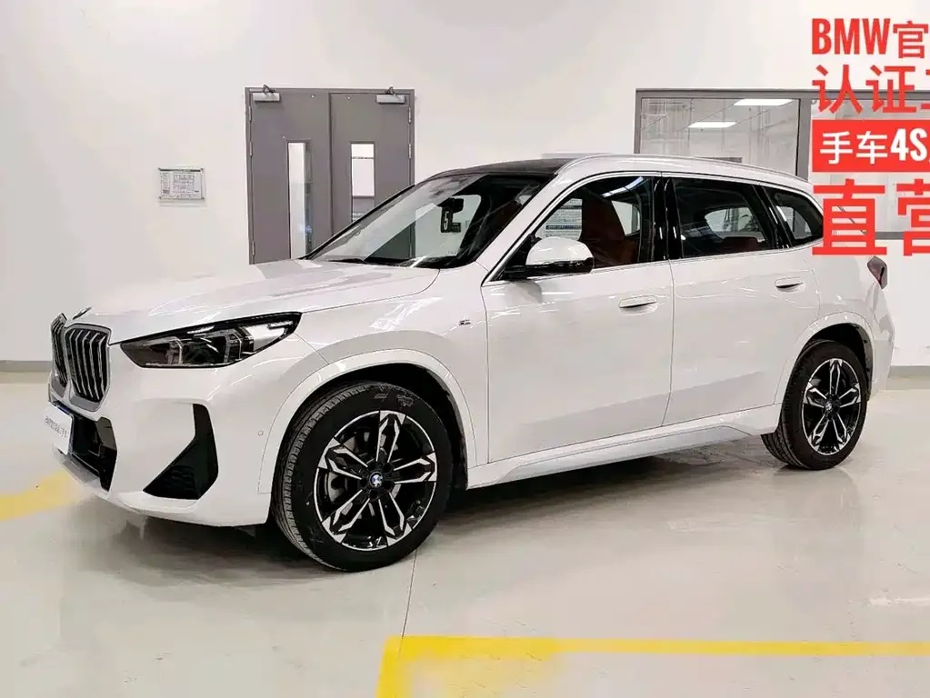 BMW X1 — фото 1