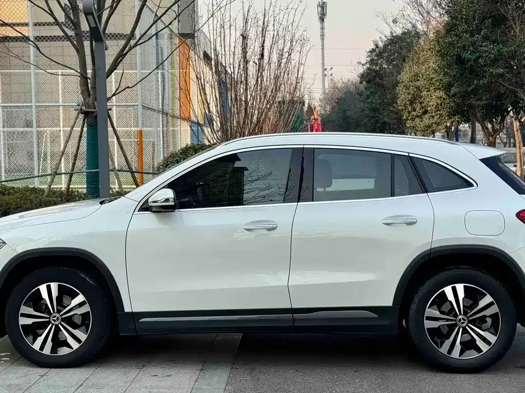 Mercedes-Benz GLA — фото 4