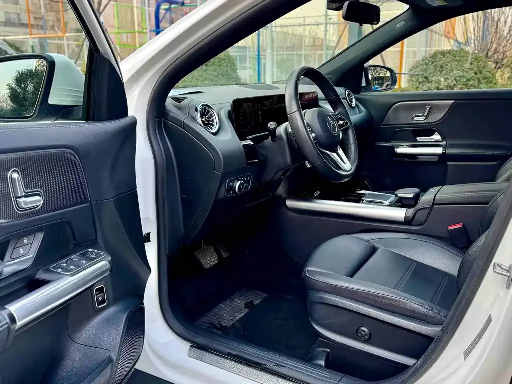 Mercedes-Benz GLA — фото 5