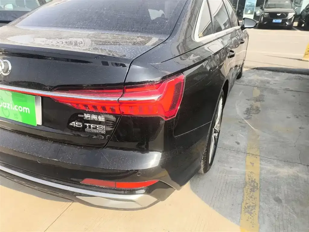 Audi A6L 2024 из CN, фото 6