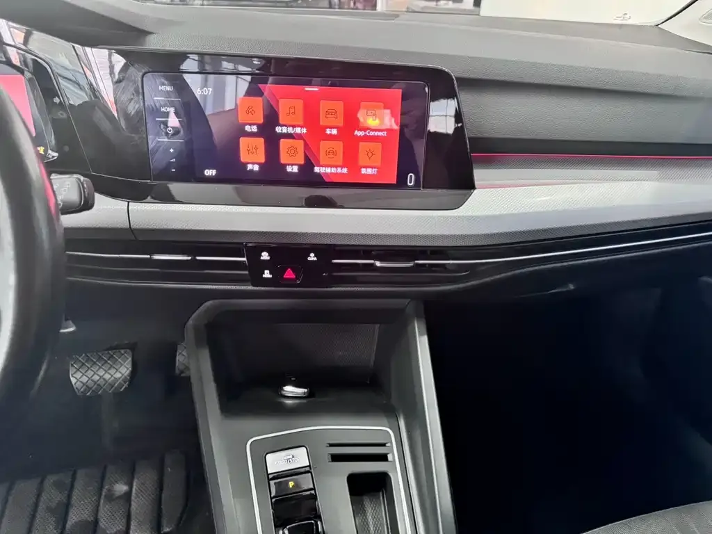 Volkswagen Golf 2021 из CN, фото 7