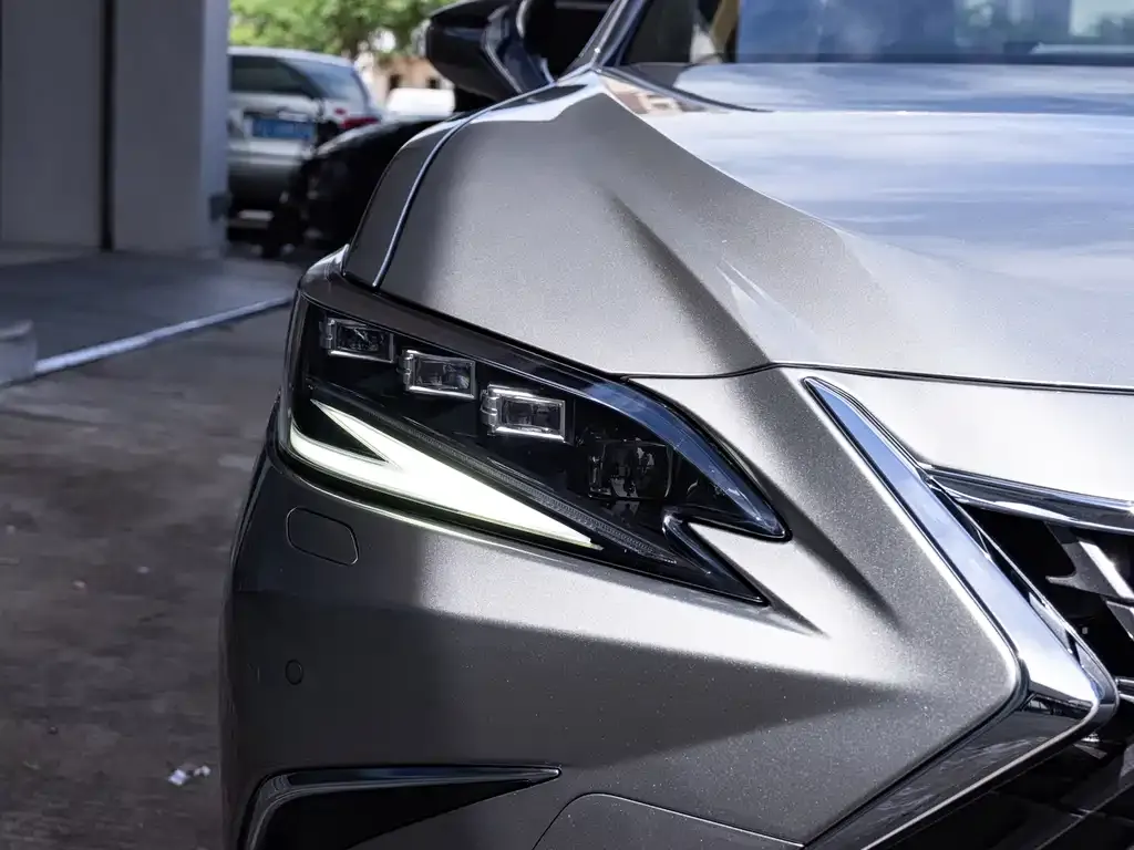 Lexus ES 2023 из CN, фото 3
