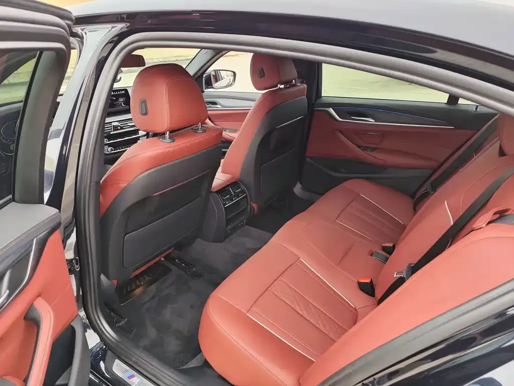 BMW 5 Series New Energy — фото 2
