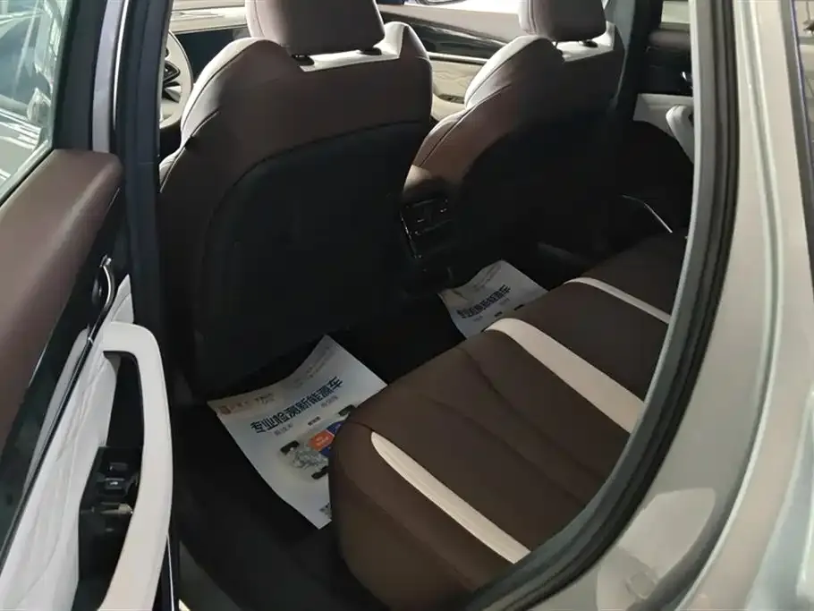 Geely Xingyue L 2024 из CN, фото 10