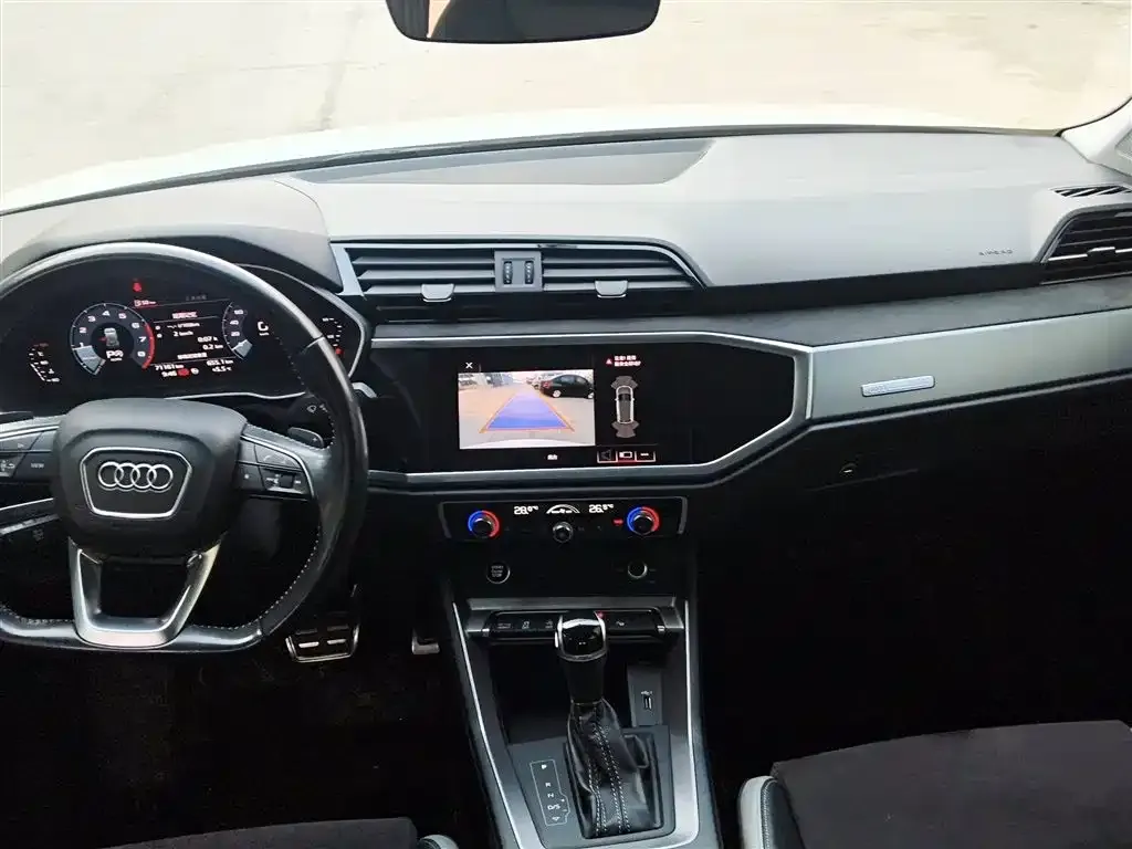 Audi Q3 2021 из CN, фото 4
