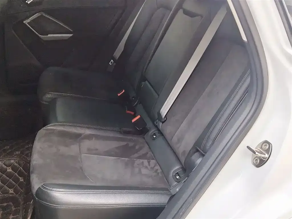 Audi Q3 2021 из CN, фото 2