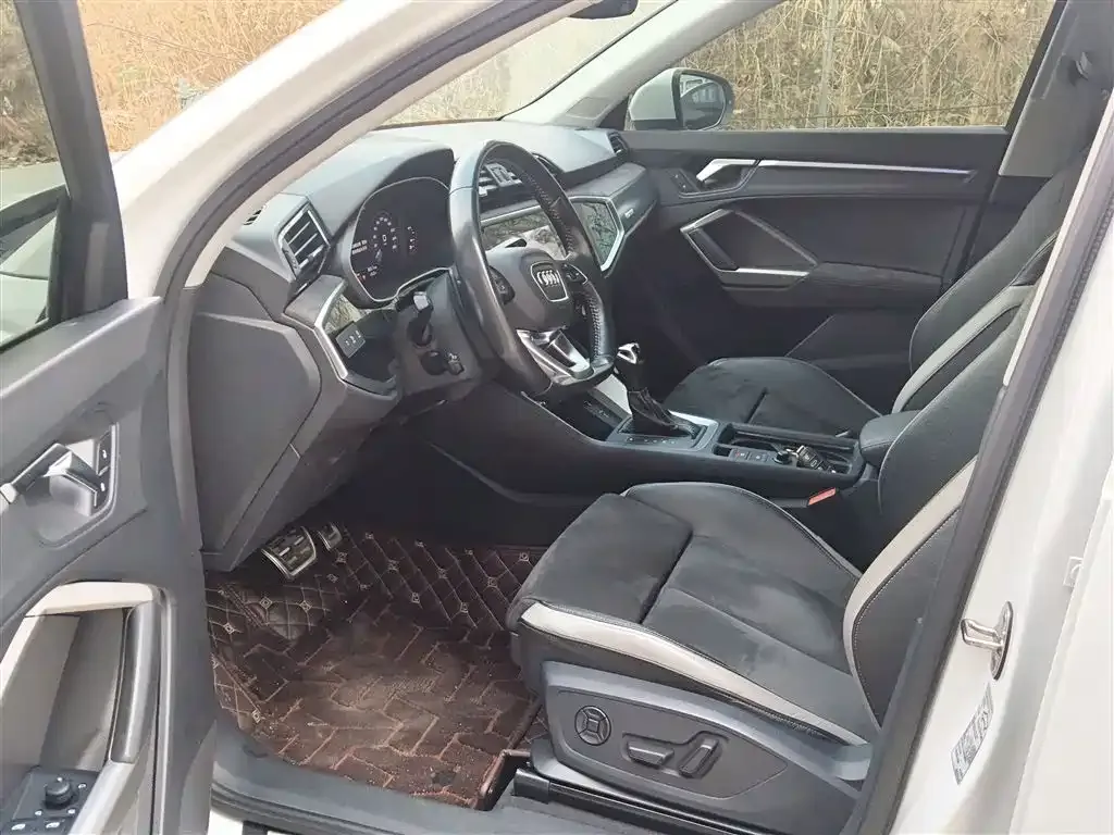 Audi Q3 2021 из CN, фото 3
