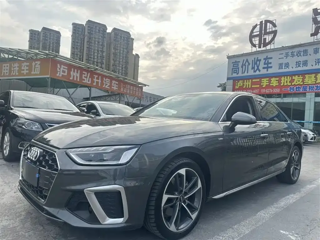 Audi A4L 2022 из CN, фото 2