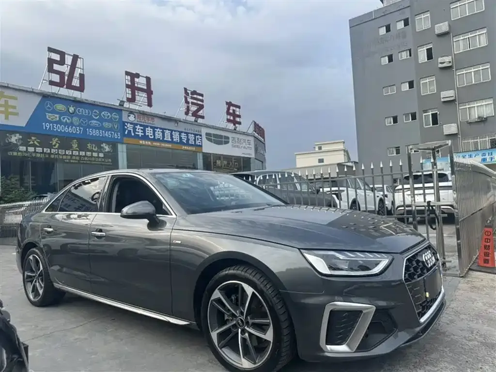 Audi A4L 2022 из CN, фото 6