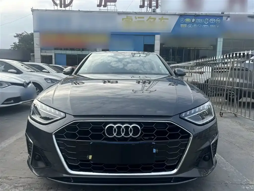 Audi A4L 2022 из CN, фото 7