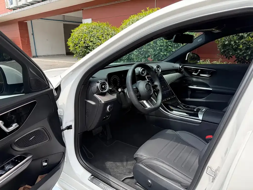 Mercedes-Benz C-Class 2023 из CN, фото 3