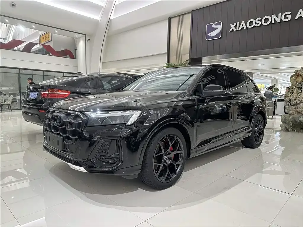 Audi Q7 2025 из CN, фото 1