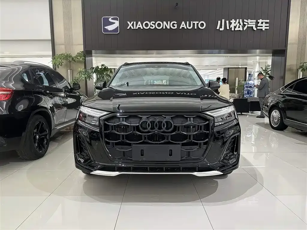 Audi Q7 2025 из CN, фото 8