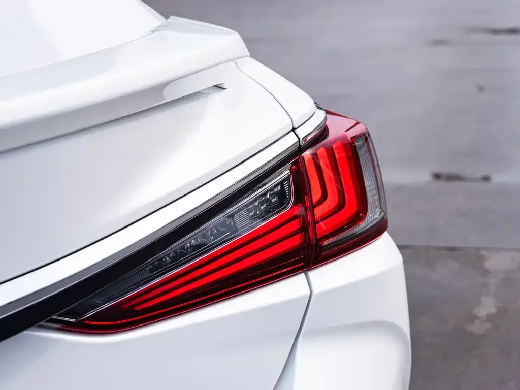 Lexus ES 2023 из CN, фото 9