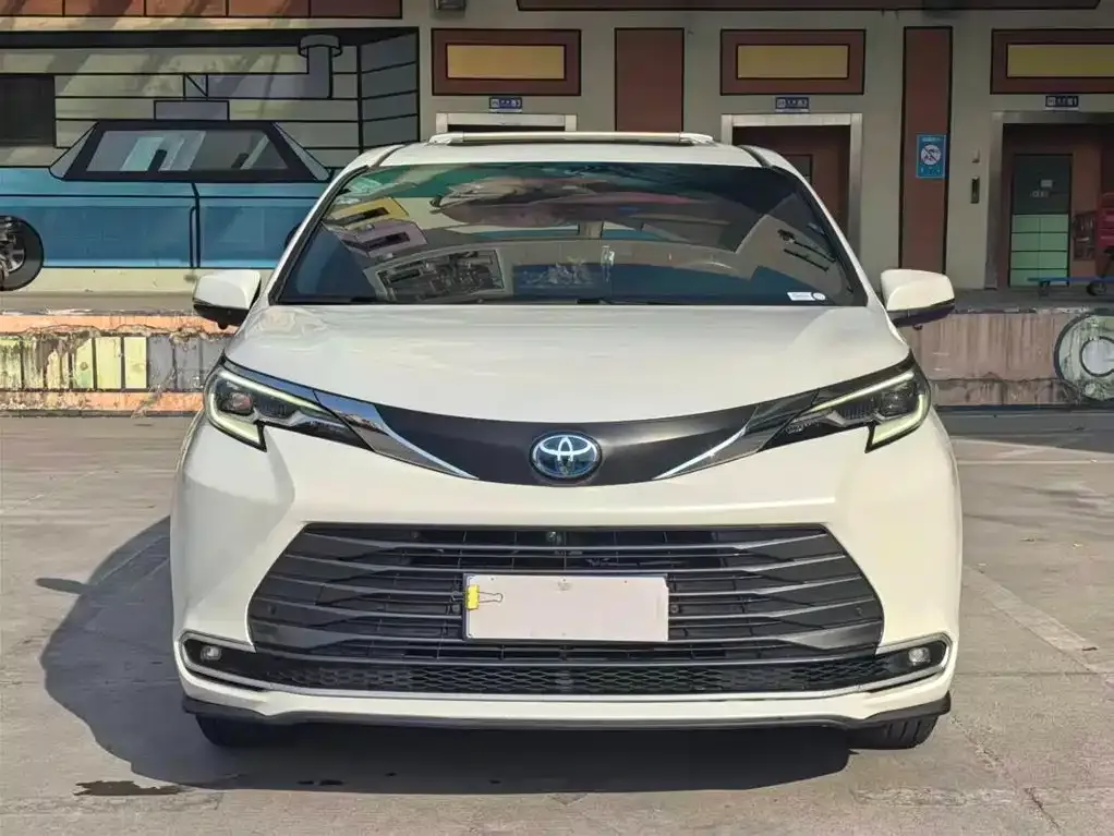 Toyota Sienna 2022 из CN, фото 9