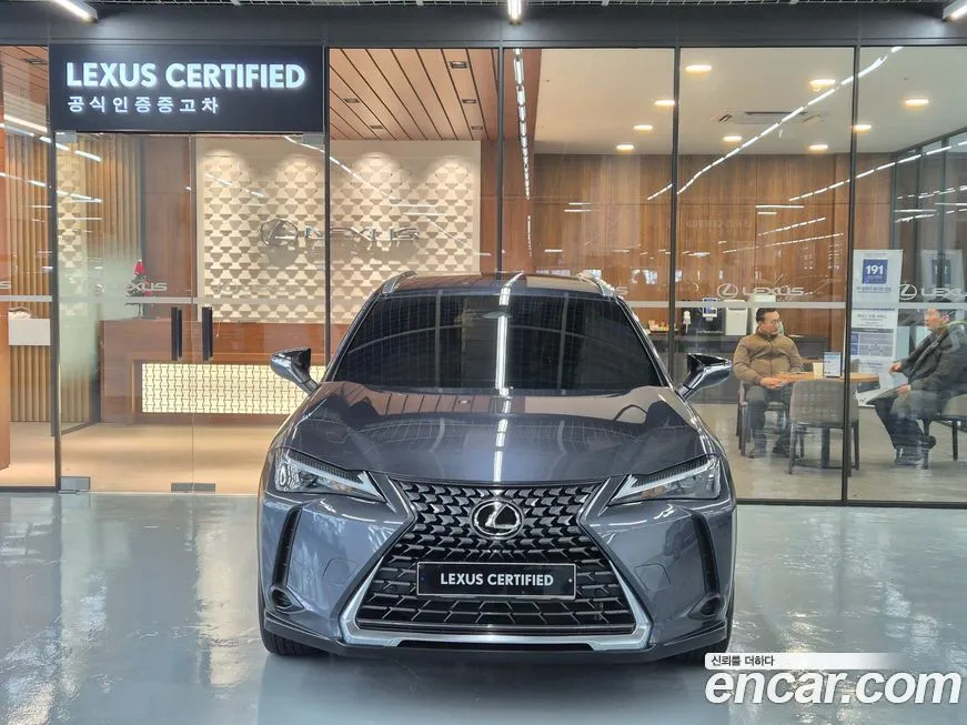Lexus UX — фото 9