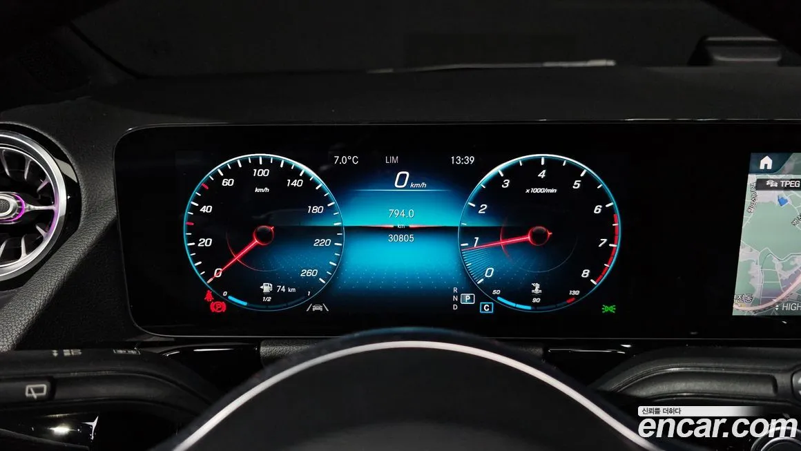 Mercedes-Benz GLA-Class 2021 из KR, фото 9