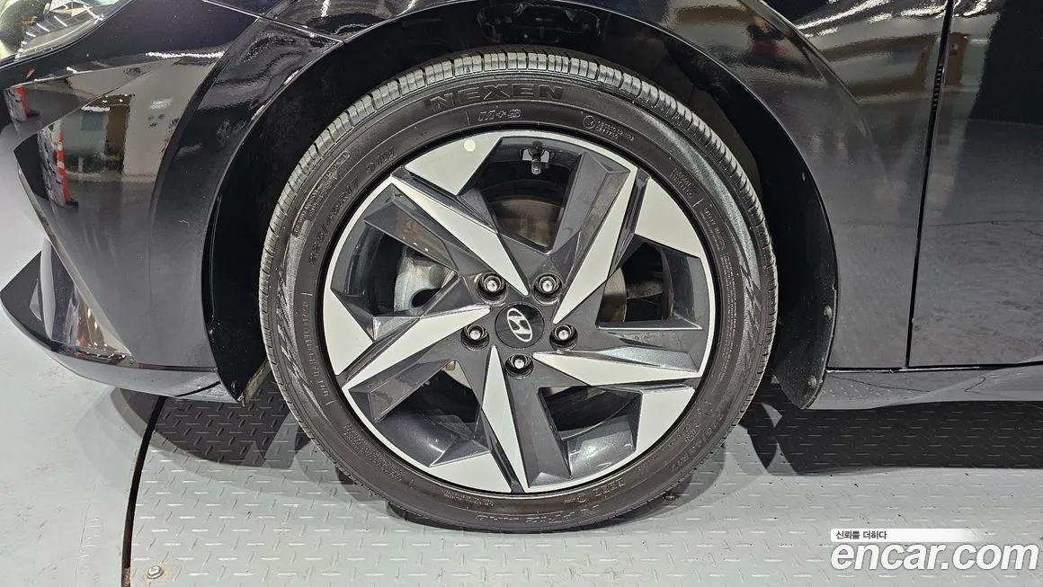 Hyundai AVANTE — фото 8