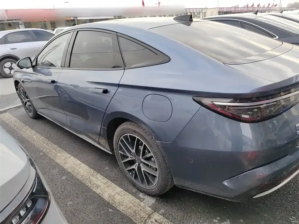 BYD Seal 07 DM-i — фото 3