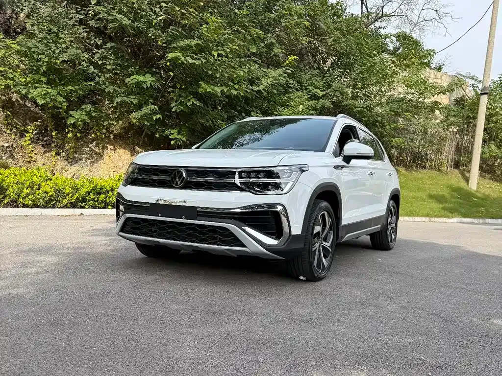 Volkswagen Tharu — фото 1