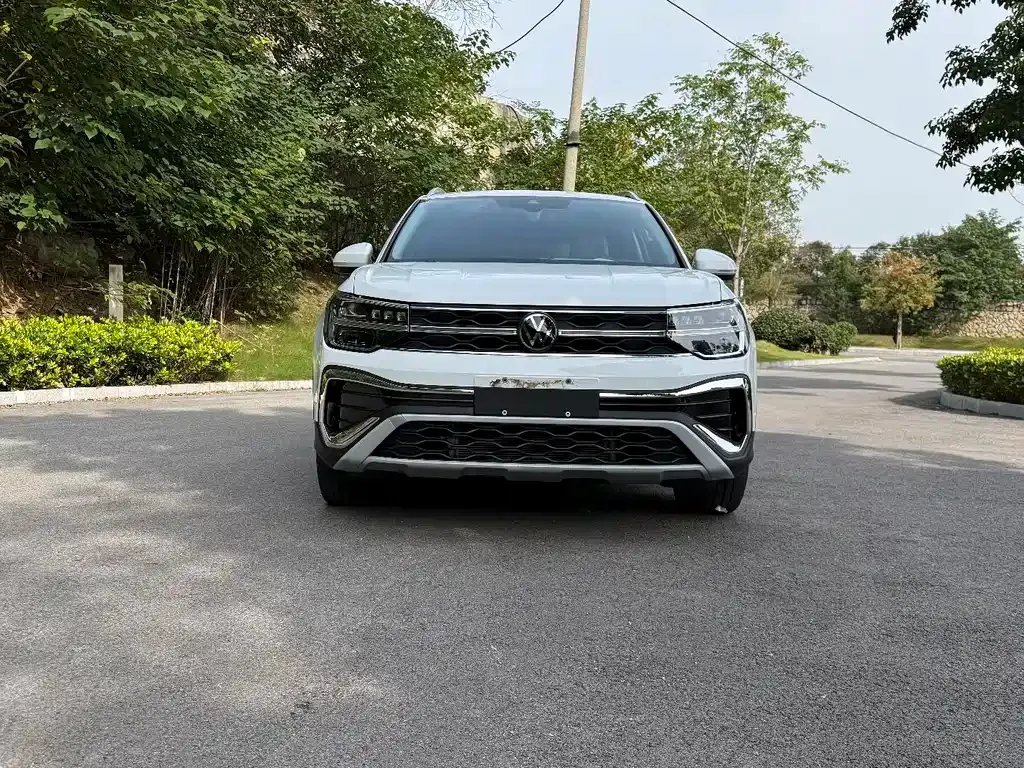 Volkswagen Tharu — фото 4