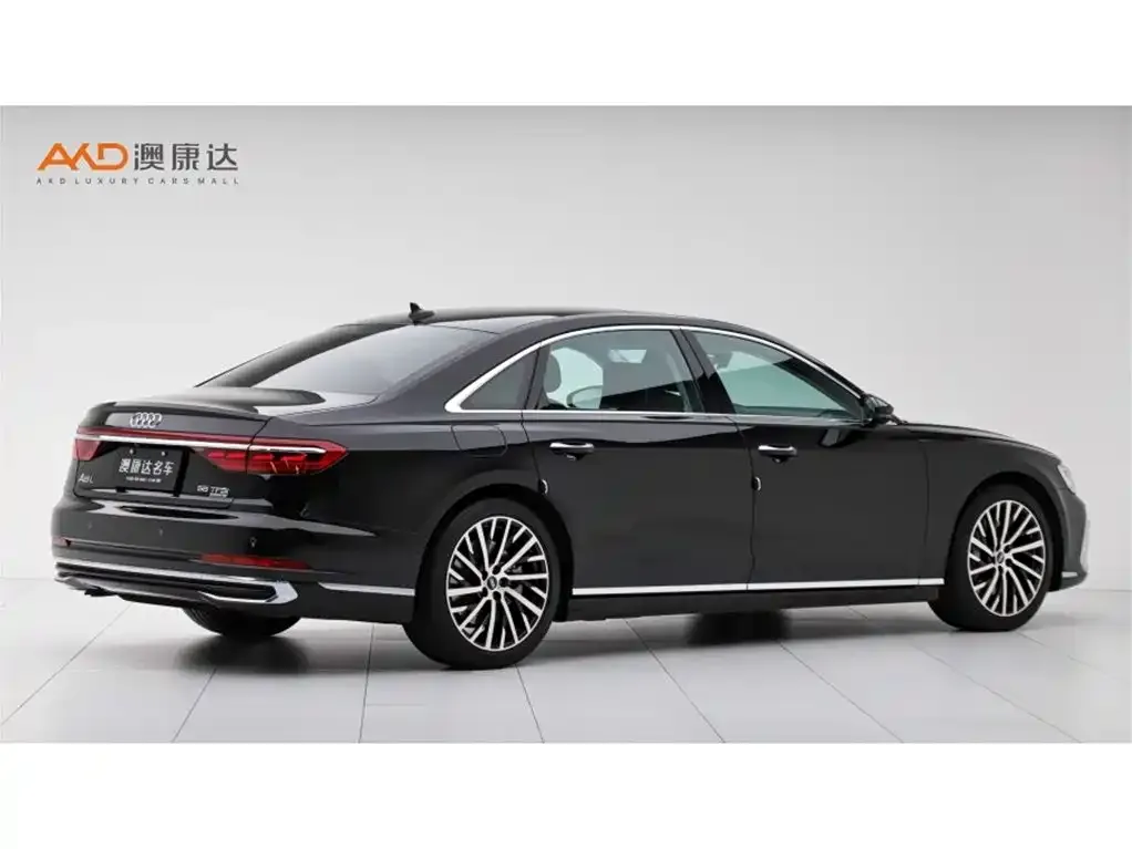 Audi A8 — фото 4