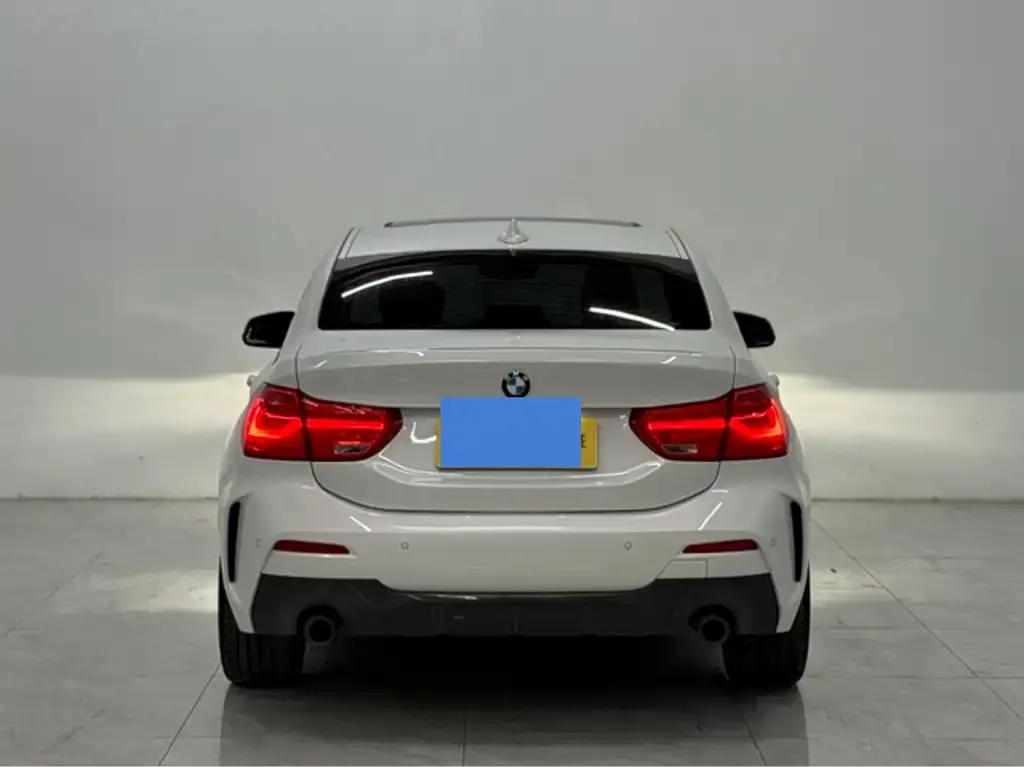 BMW 1 Series 2022 из CN, фото 3
