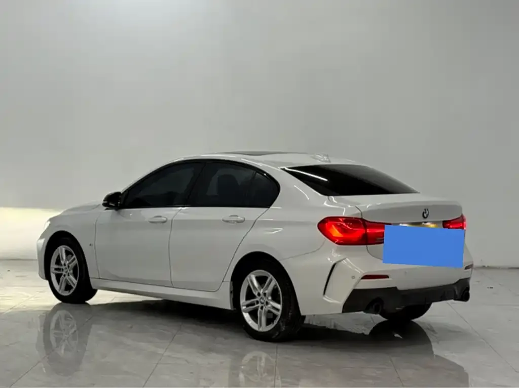 BMW 1 Series 2022 из CN, фото 8