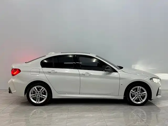 BMW 1 Series 2022 из CN, фото 9