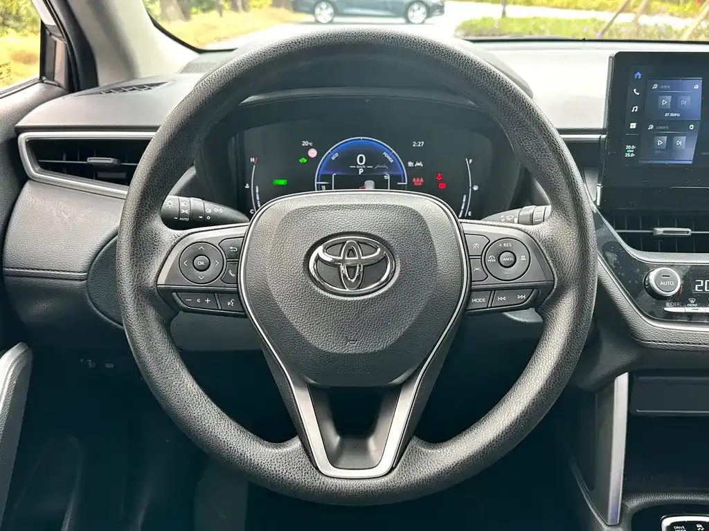 Toyota Frontlander 2024 из CN, фото 9