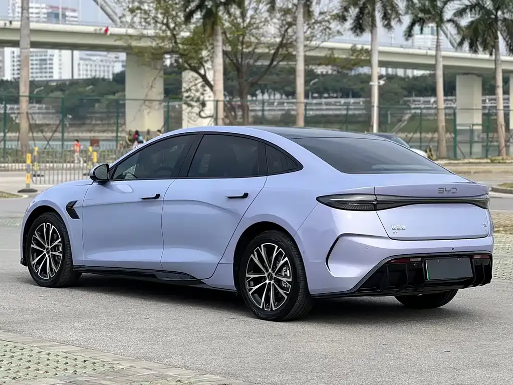 BYD Seal — фото 7