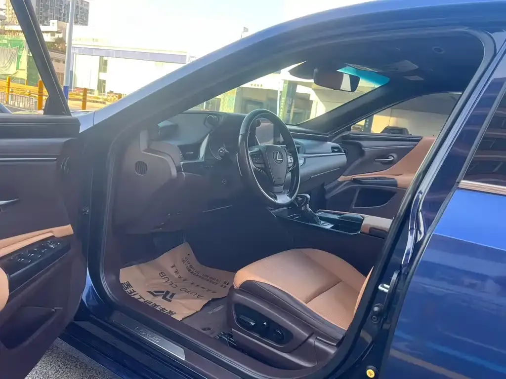 Lexus ES 2021 из CN, фото 4