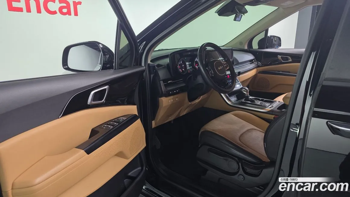 Kia Carnival — фото 10