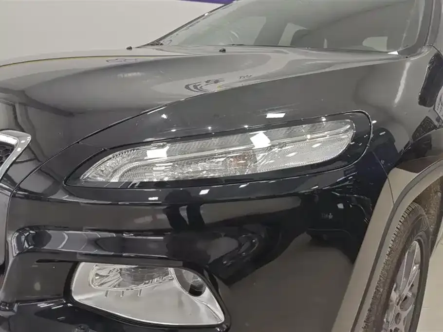 Jeep Cherokee 2021 из CN, фото 6