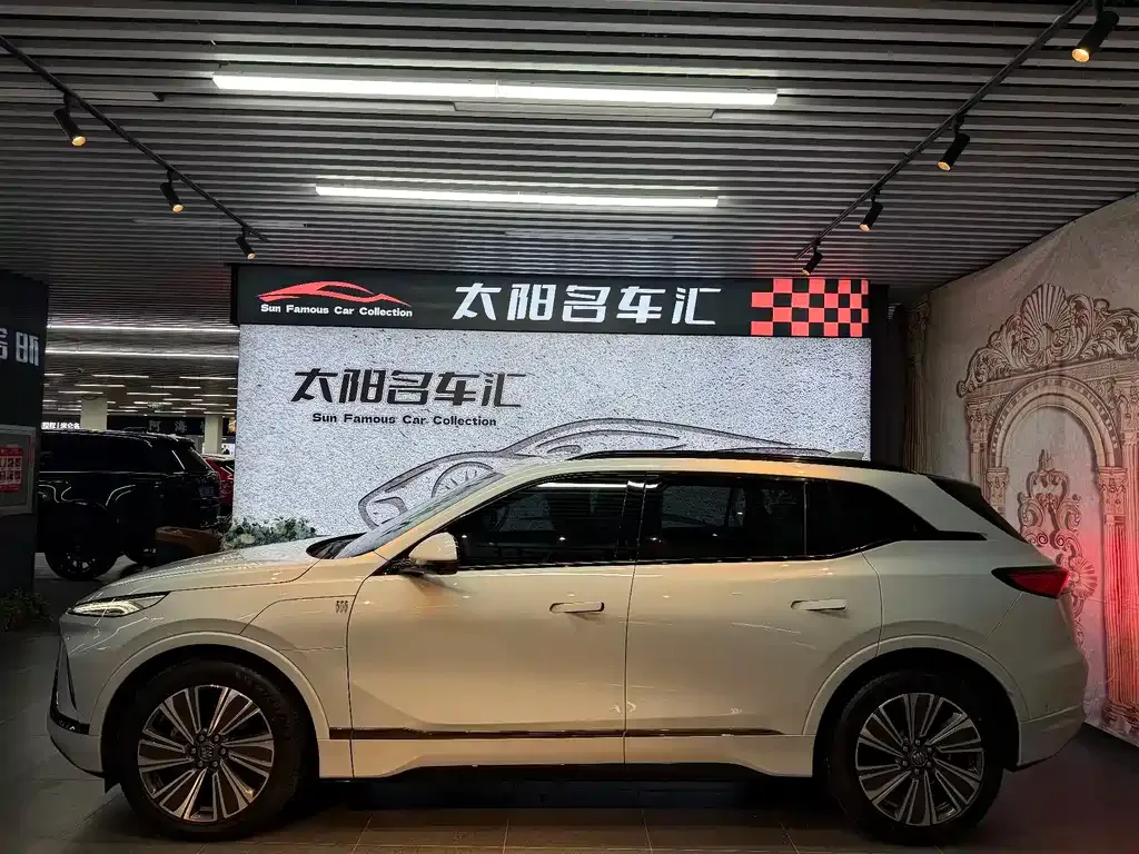 Buick E5 2024 из CN, фото 4