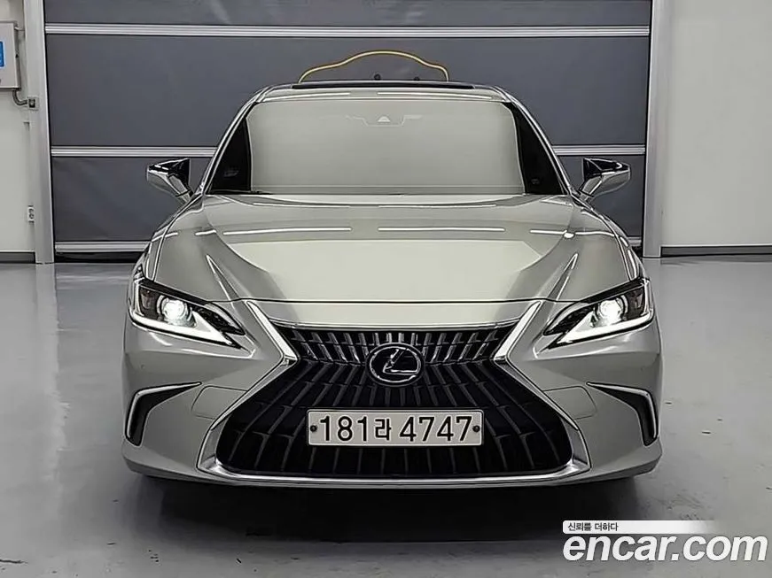 Lexus ES 2023 из KR, фото 2