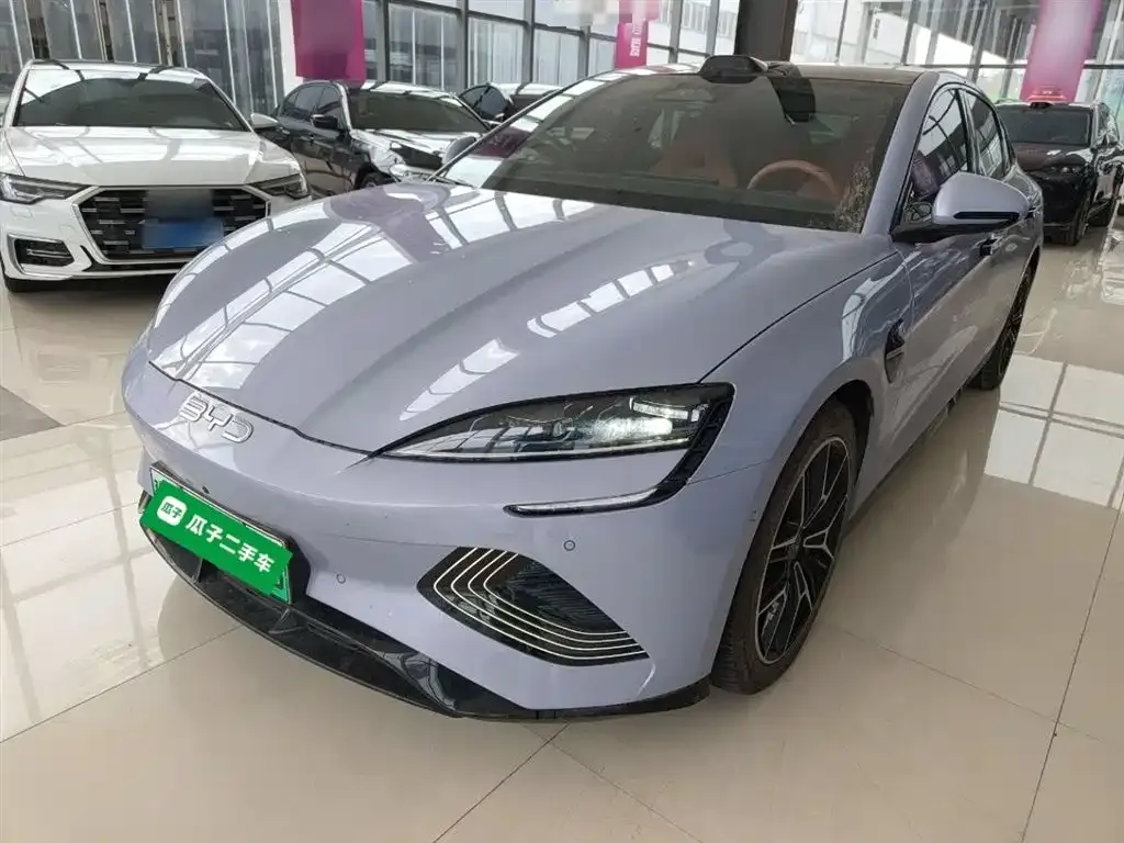 BYD Seal — фото 3