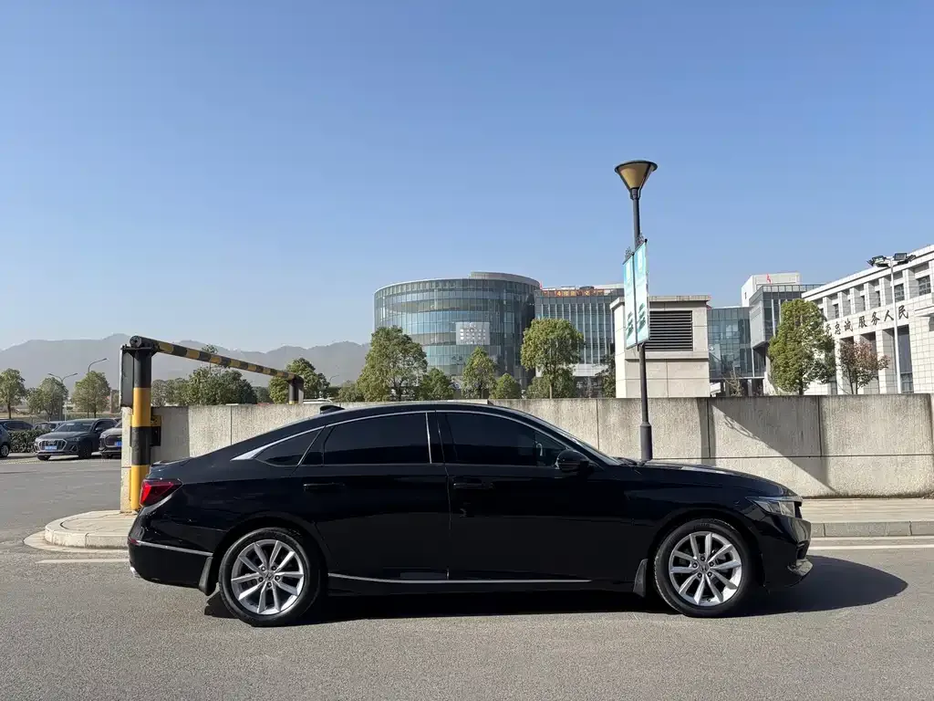 Honda Accord 2022 из CN, фото 4