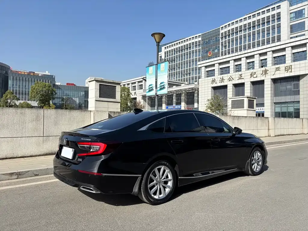 Honda Accord 2022 из CN, фото 7