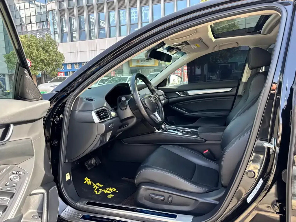 Honda Accord 2022 из CN, фото 8