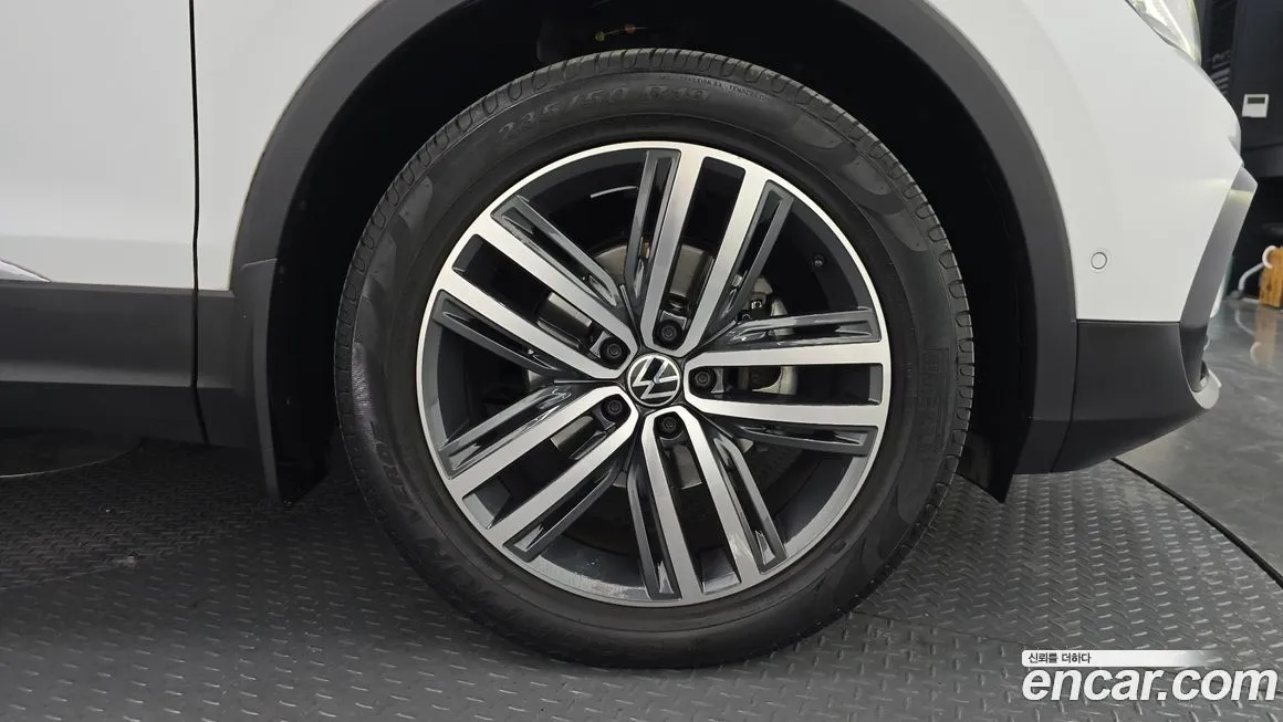Volkswagen Tiguan 2023 из KR, фото 10