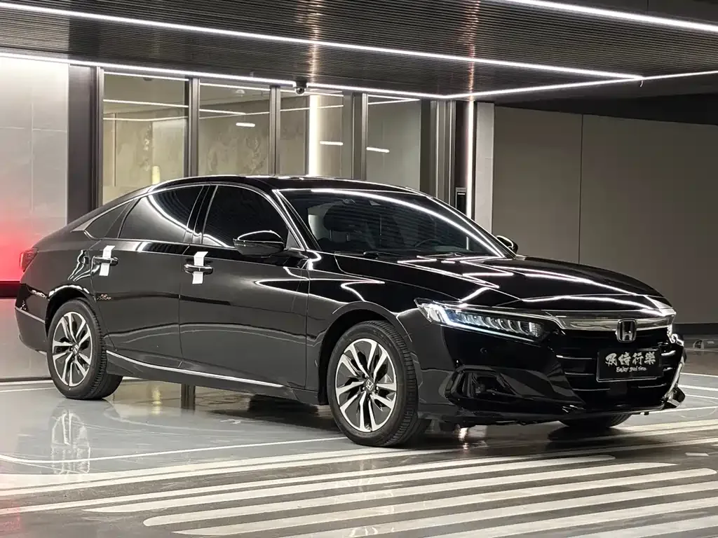 Honda Accord — фото 4