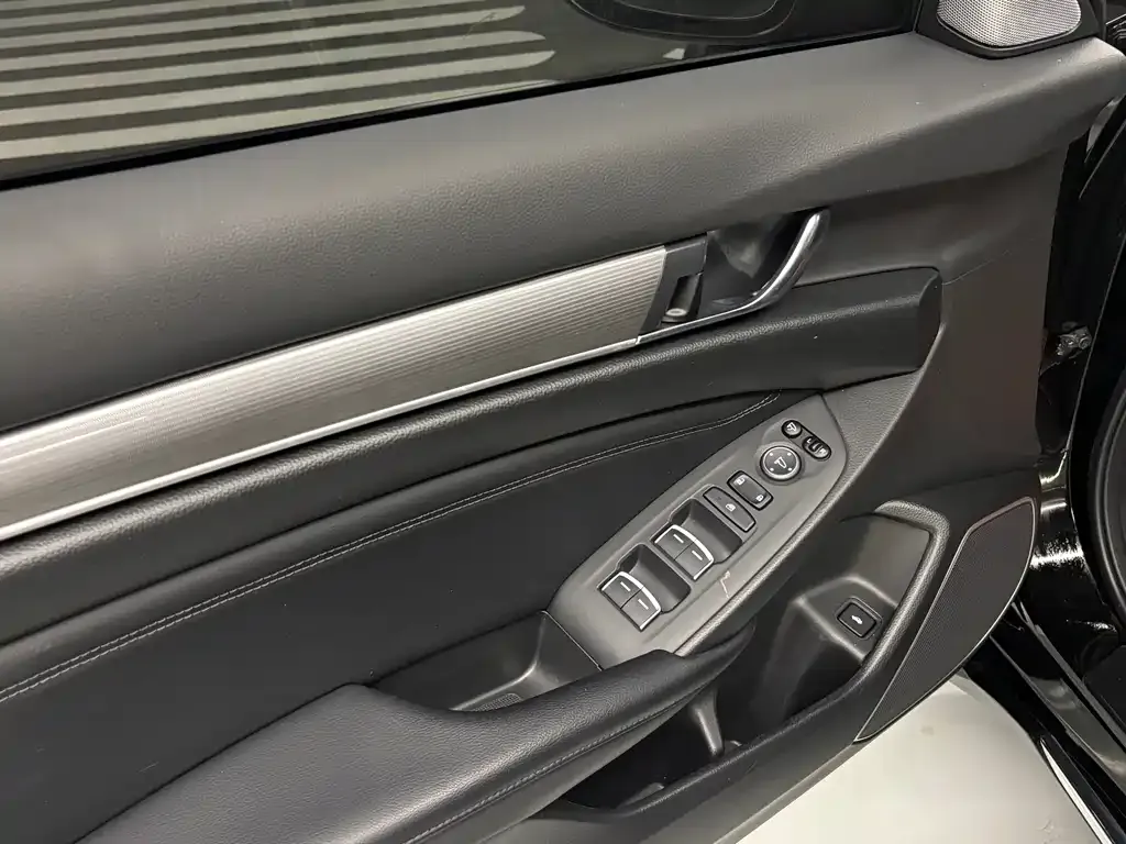 Honda Accord — фото 5
