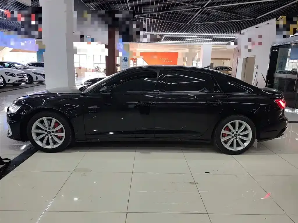 Audi A6L 2025 из CN, фото 4